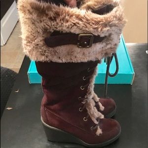 Fur boots